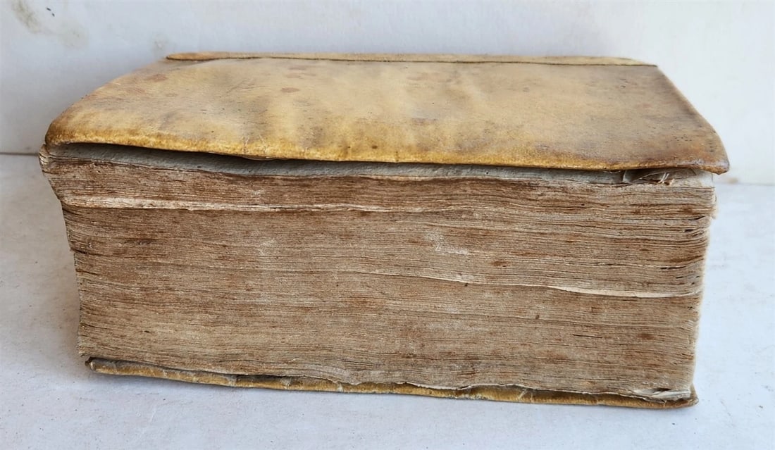 1633 WORLD'S HISTORY by H. Turselin antique in FRENCH vellum bound - 4
