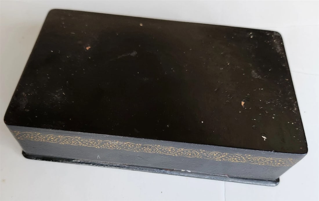 RUSSIAN PALEKH SCHOOL AMAZING QUALITY VINTAGE pre-WAR LACQUER BOX - 6