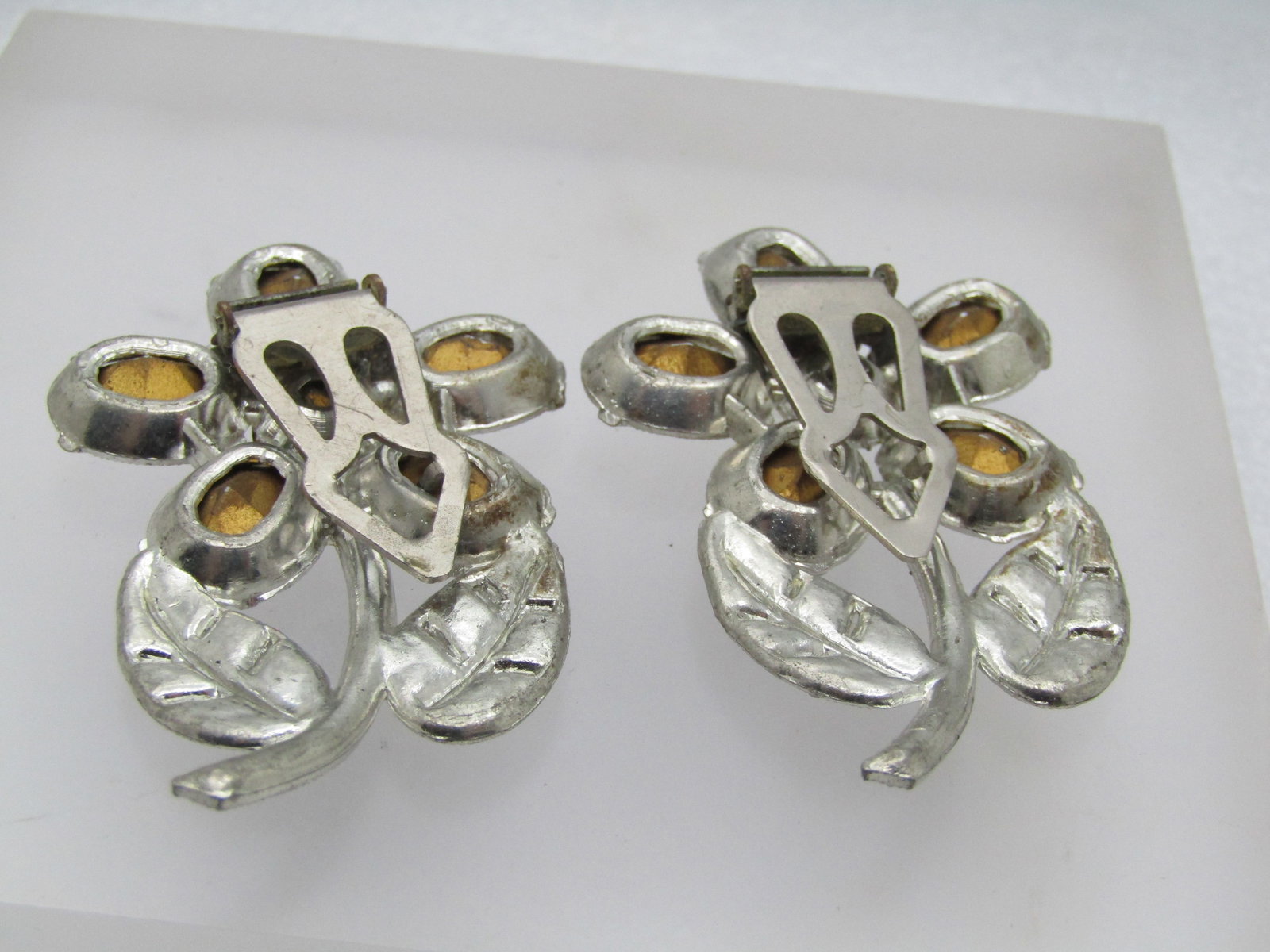 Vintage Pair of Rhinestone Floral Dress Clips, 1940's - 8