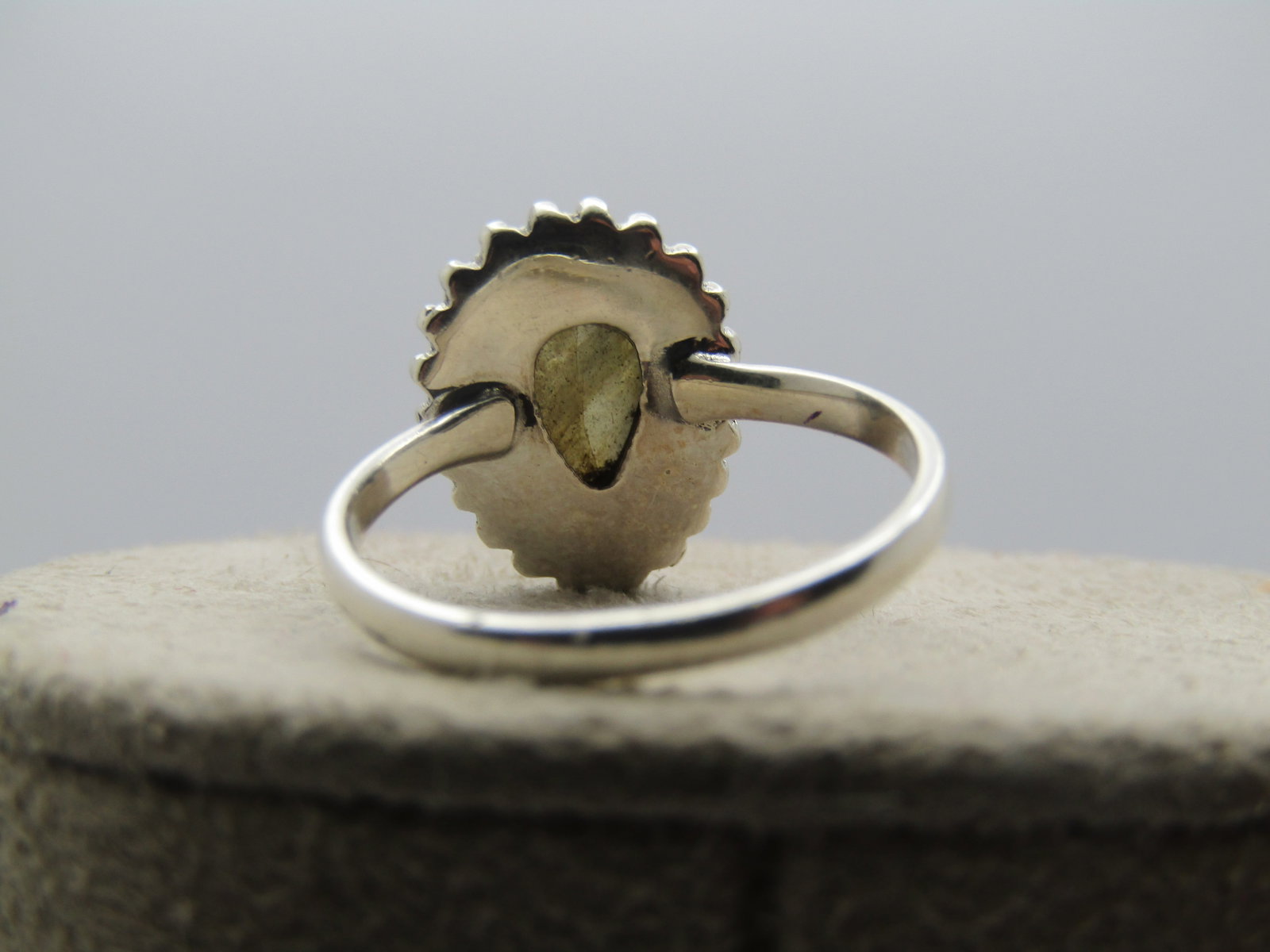 Sterling Labradorite Ring, Sz. 5.5, Southwestern Themed - 4