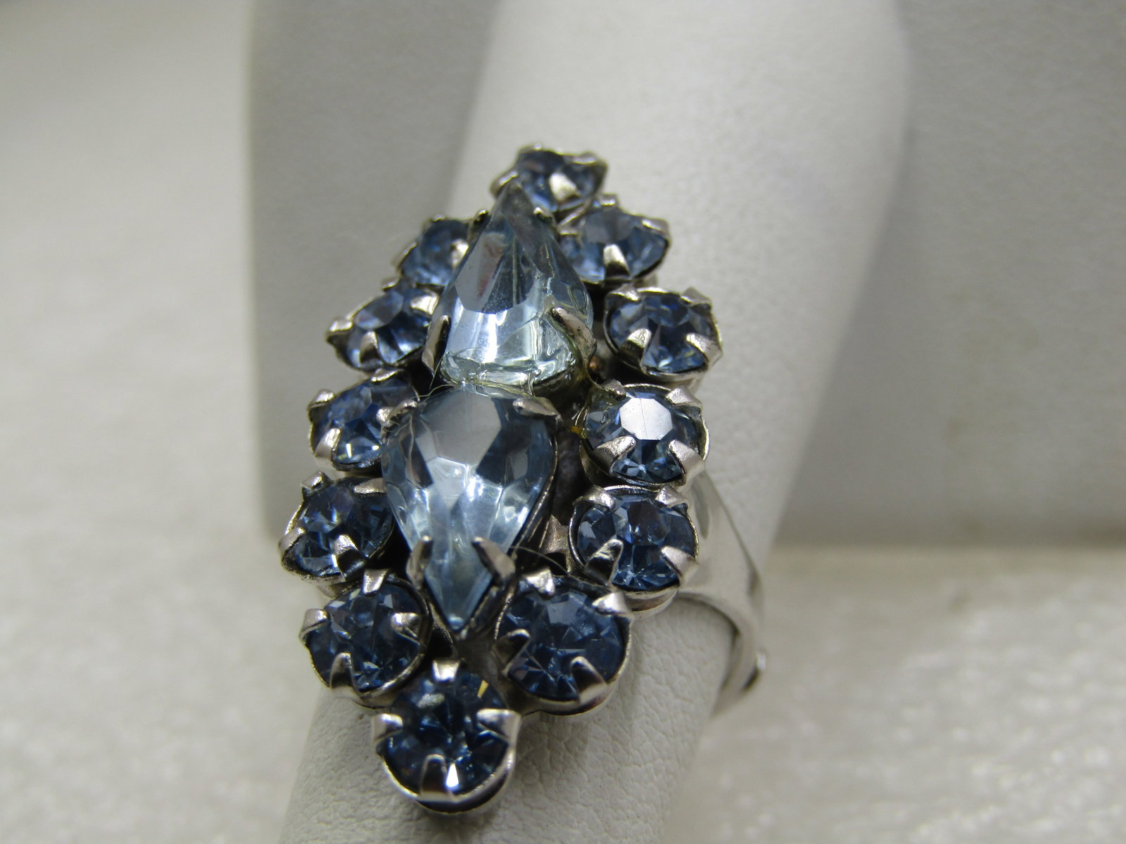 Vintage Blue Rhinestone Ring, Adjustable, Mid-Century - 4