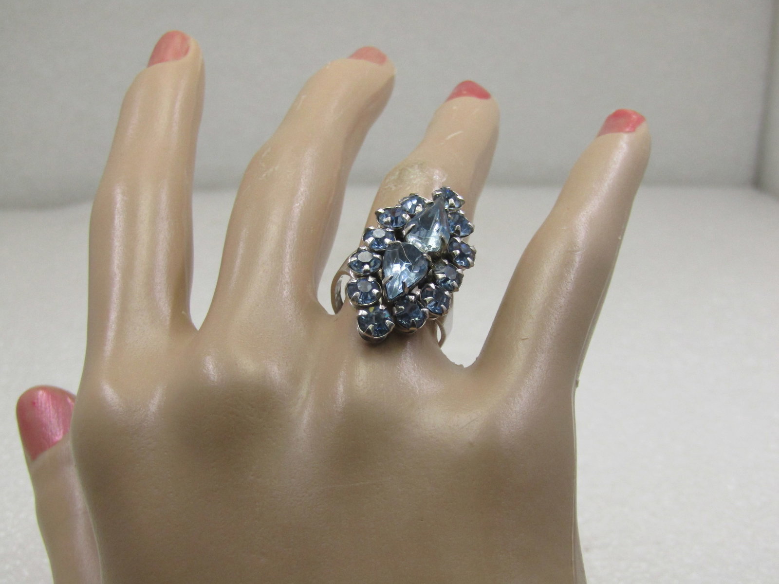 Vintage Blue Rhinestone Ring, Adjustable, Mid-Century - 6