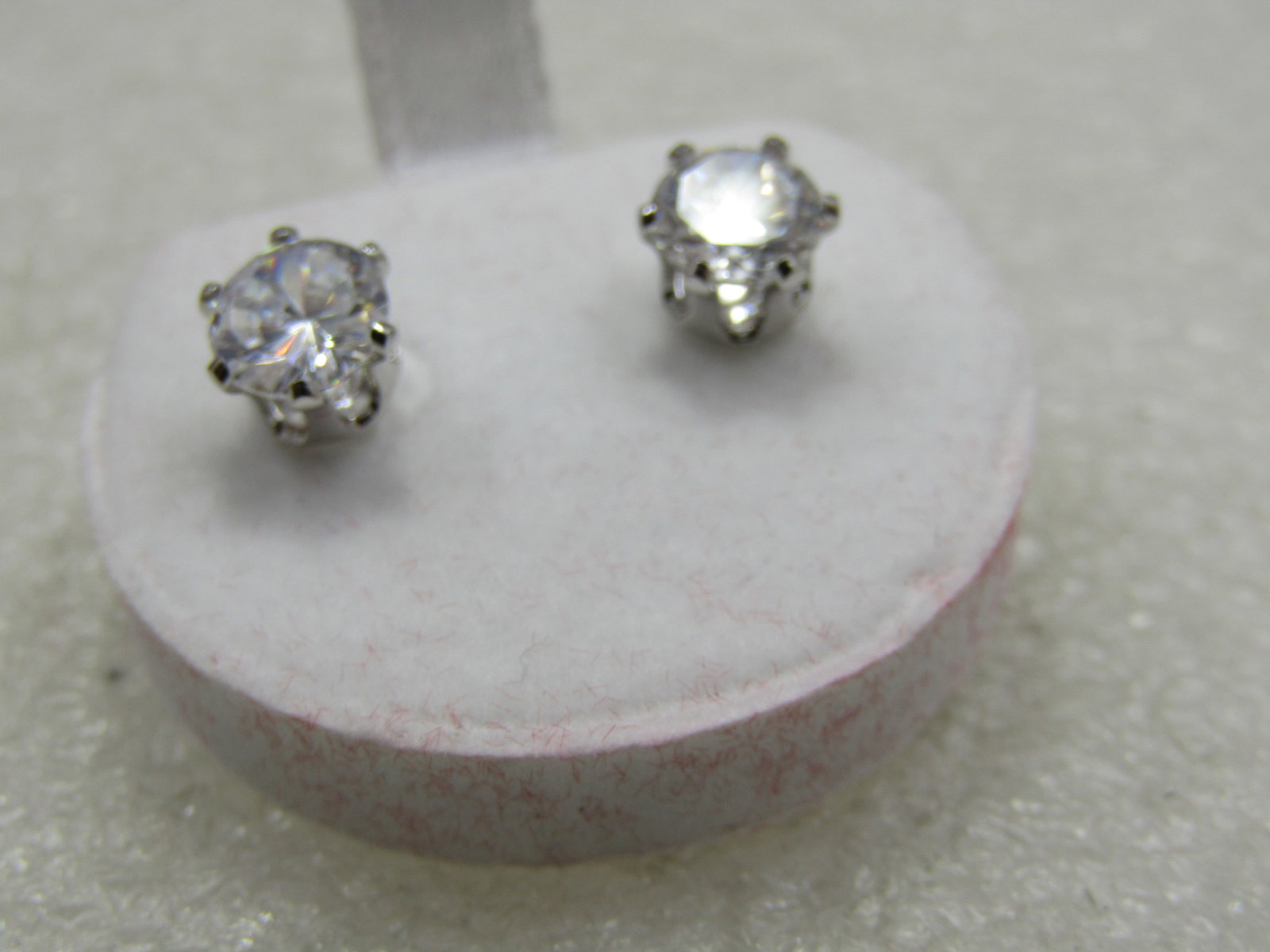 Avon Clear CZ Stud Pierced Earrings, 6mm in Santa Hinged Box - 5