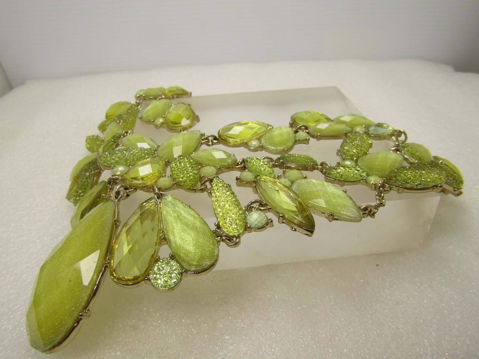 Yellow/Green Sparkling Bib Statement Necklace, 22", 1990's - 5