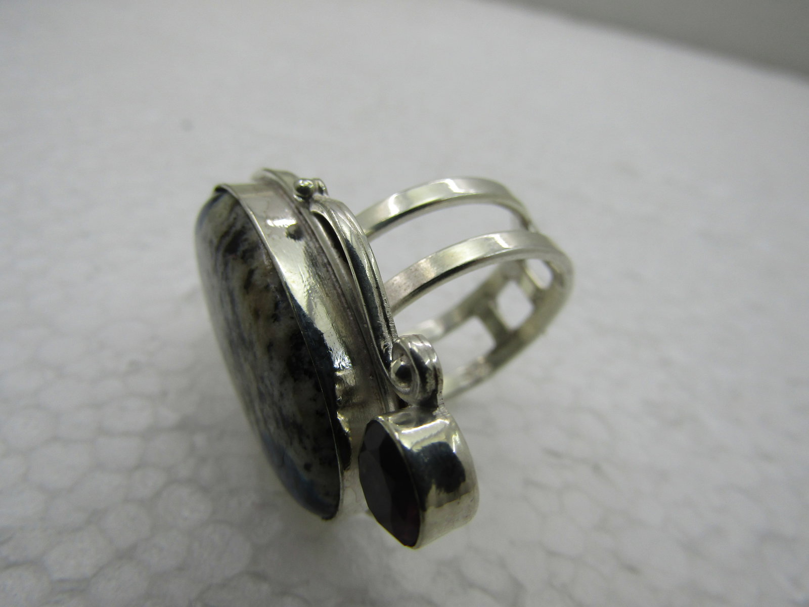 Sterling Silver Southwestern Contemporary Ring, Amethyst & Dyed Howlite, Sz. 9.5 - 7