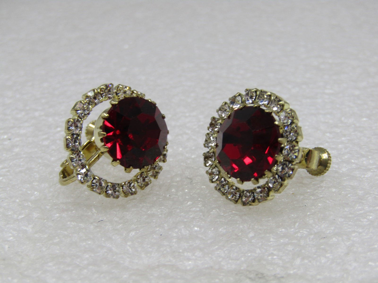 Vintage Red Clear Rhinestone Earrings, Hinged Screwback - 3