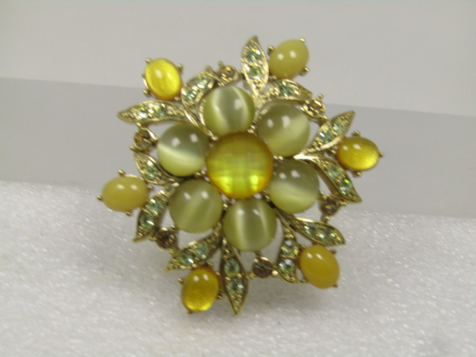 Vintage Yellow Rhinestone & Cateye Brooch, 1970's-1980's - 3