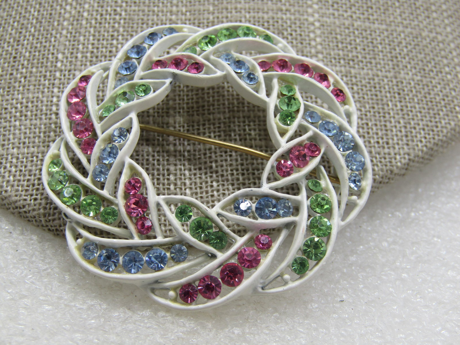 Vintage Pastel Rhinestone White Enameled Brooch, 1960's-1970's - 2