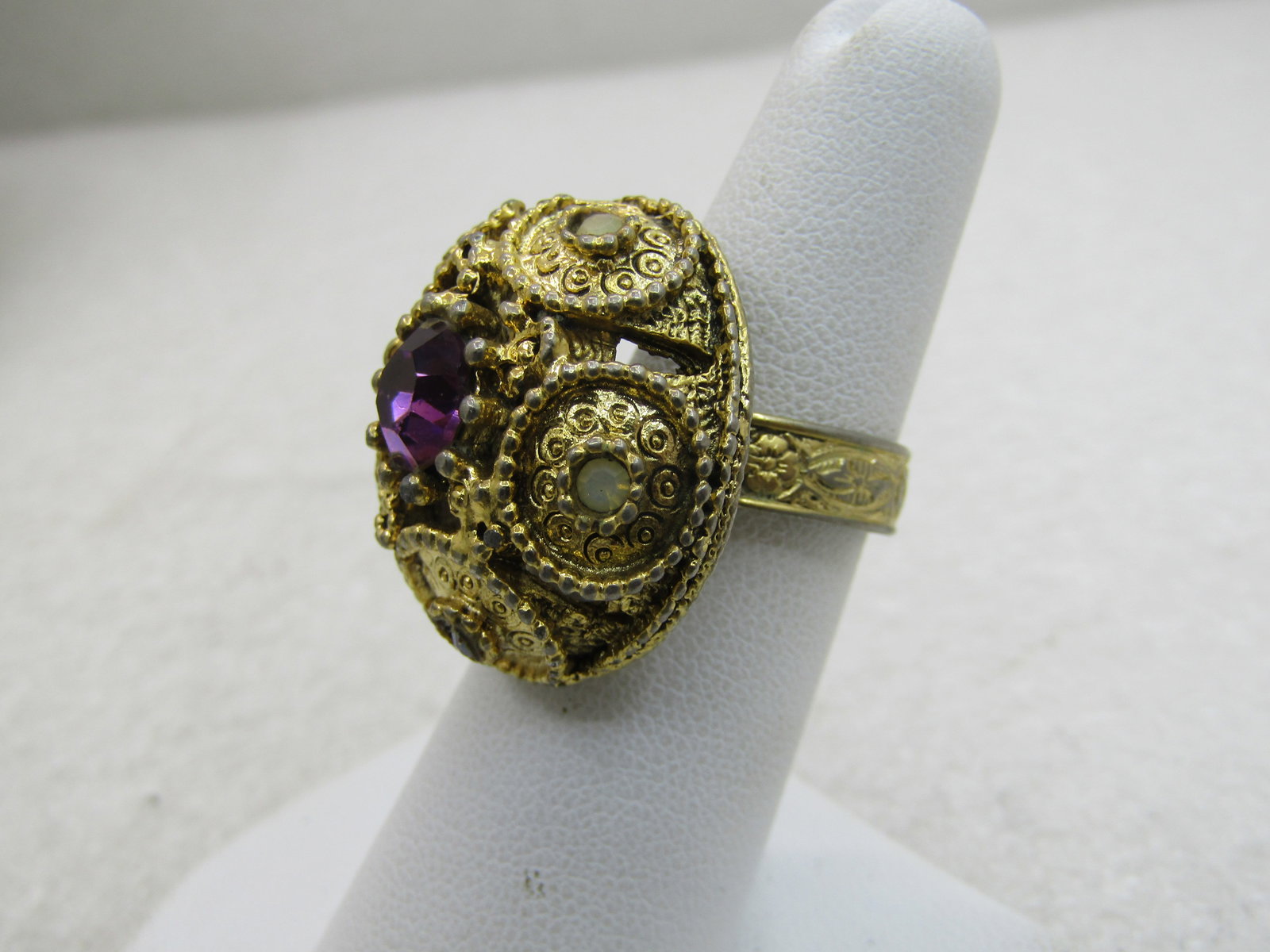 Vintage Victorian Themed Ring, Rhinestone Accents, Adjustable Sz. 7 to 10 - 3
