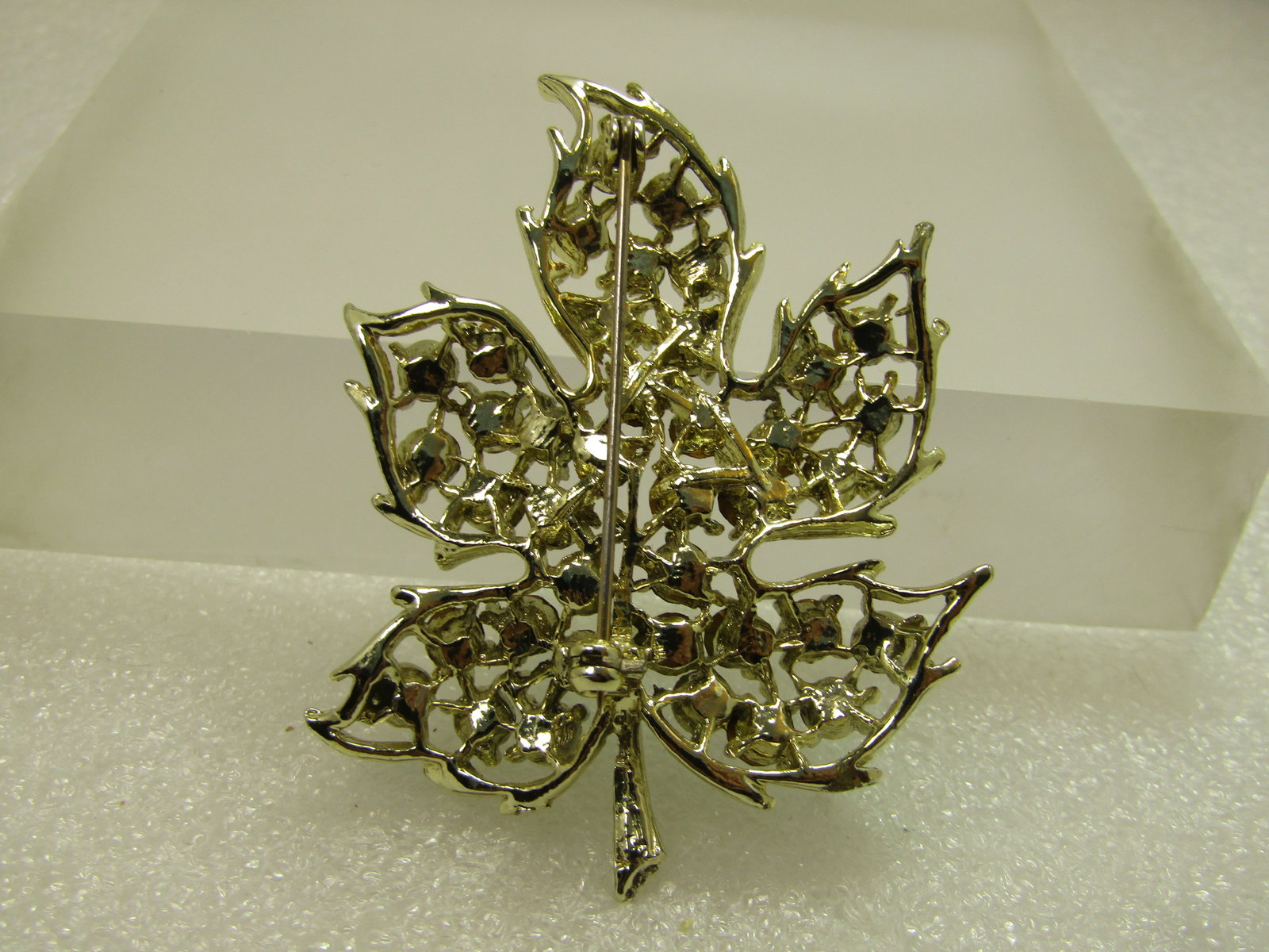 Vintage Green Rhinestone Leaf Brooch, 1960's - 4