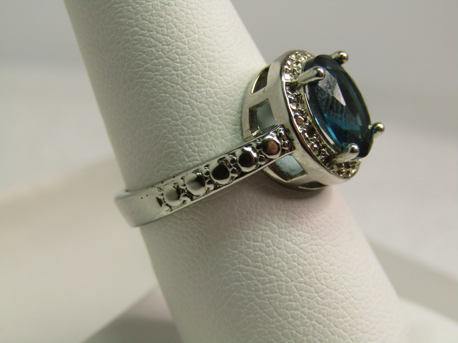 Vintage Blue Crystal Halo Ring, Sz. 7.5, 1990's, Silver Tone - 2