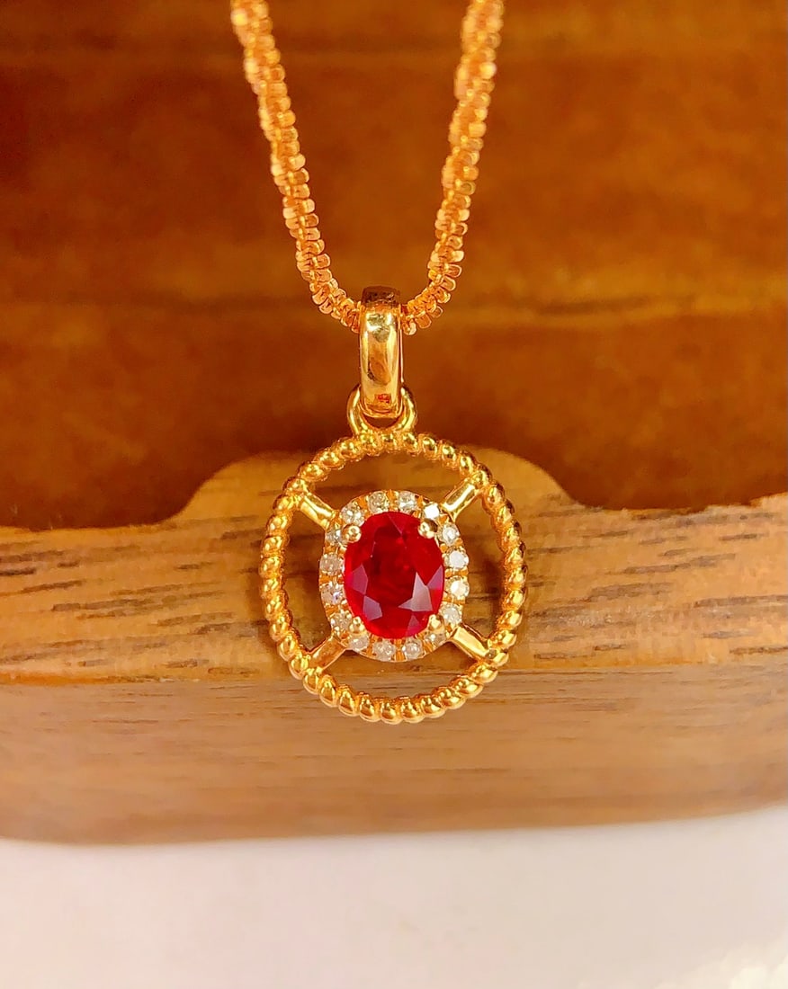 18K gold ruby pendant - 2