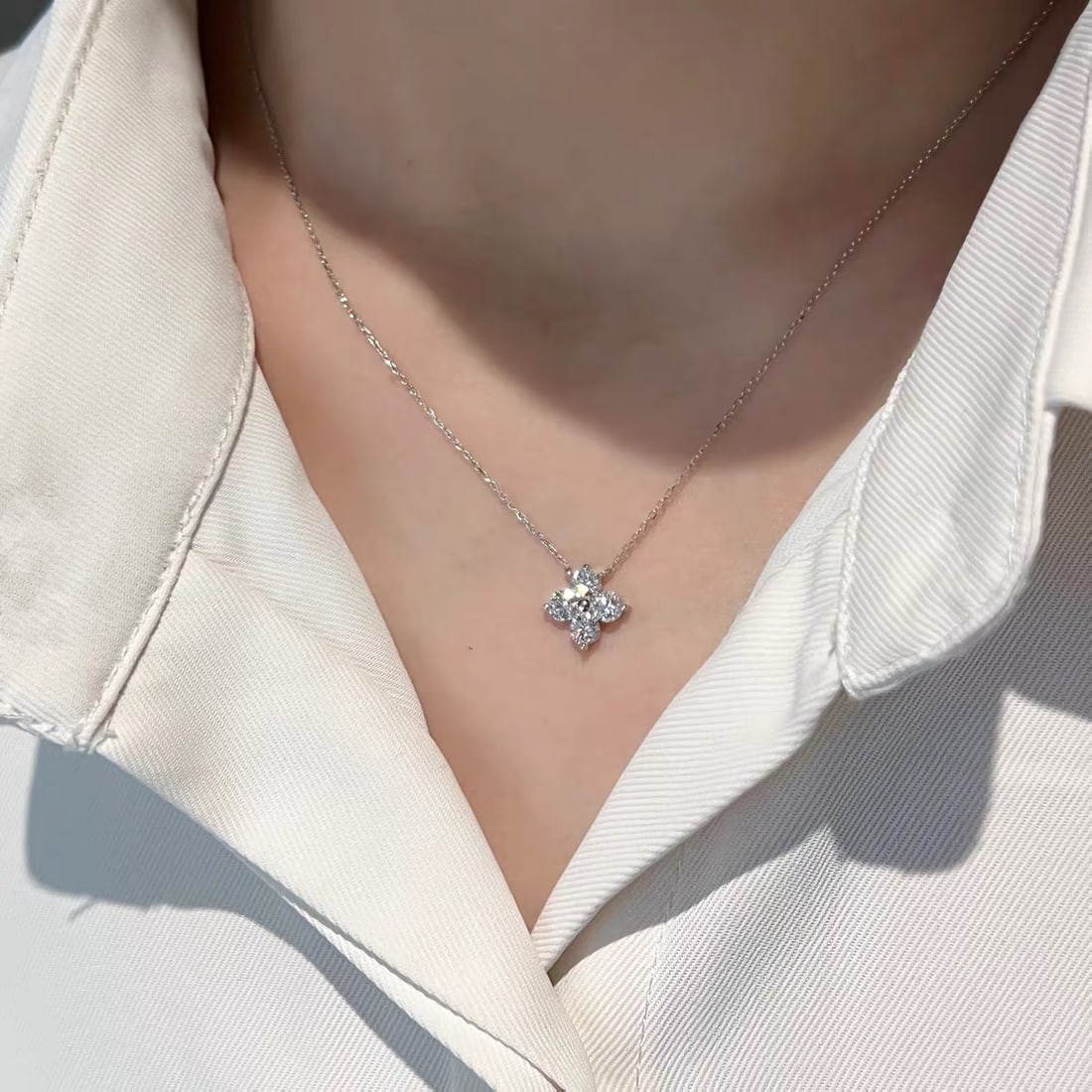 Platinum diamond necklace - 3