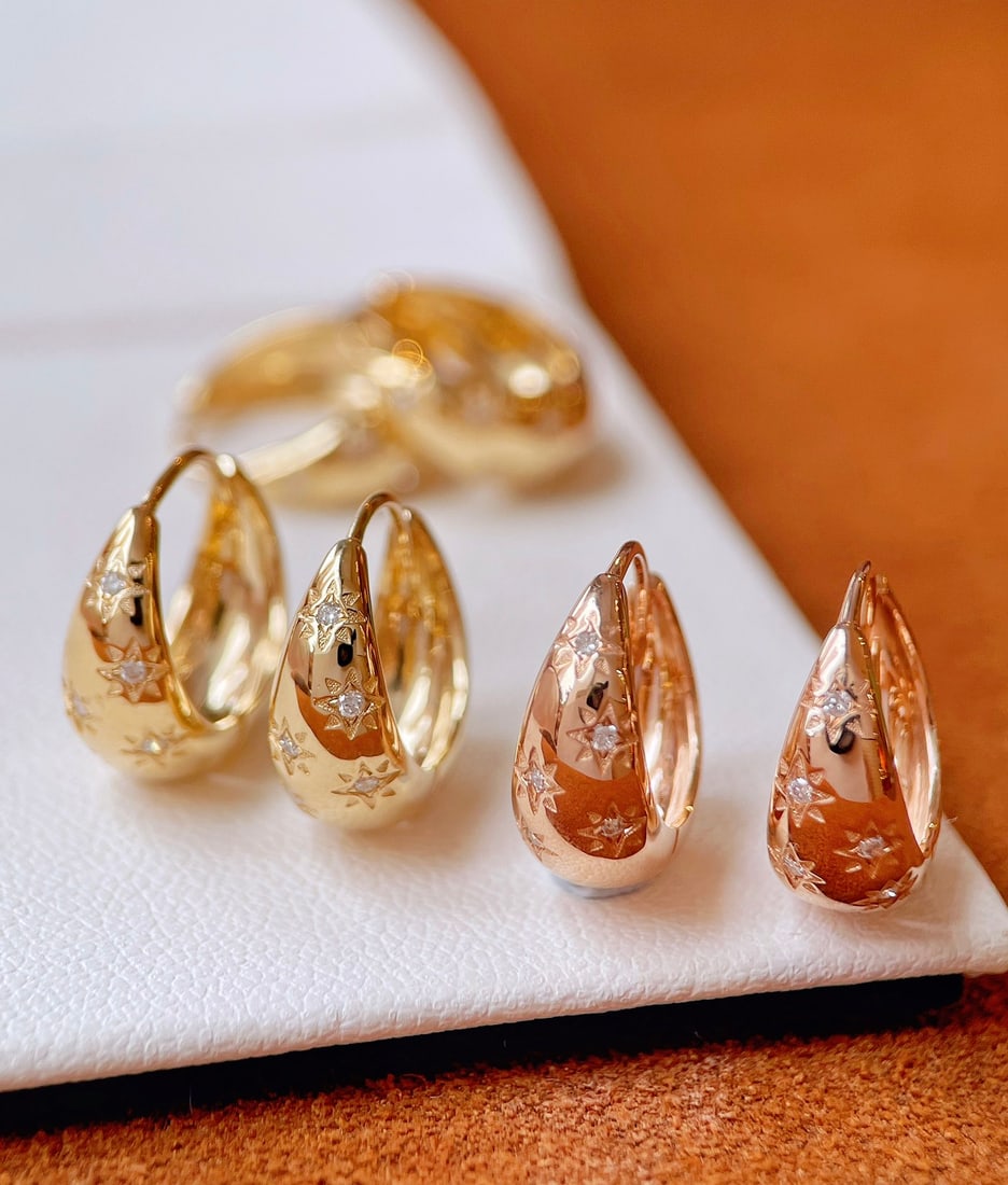 18K gold diamond star earrings - 3