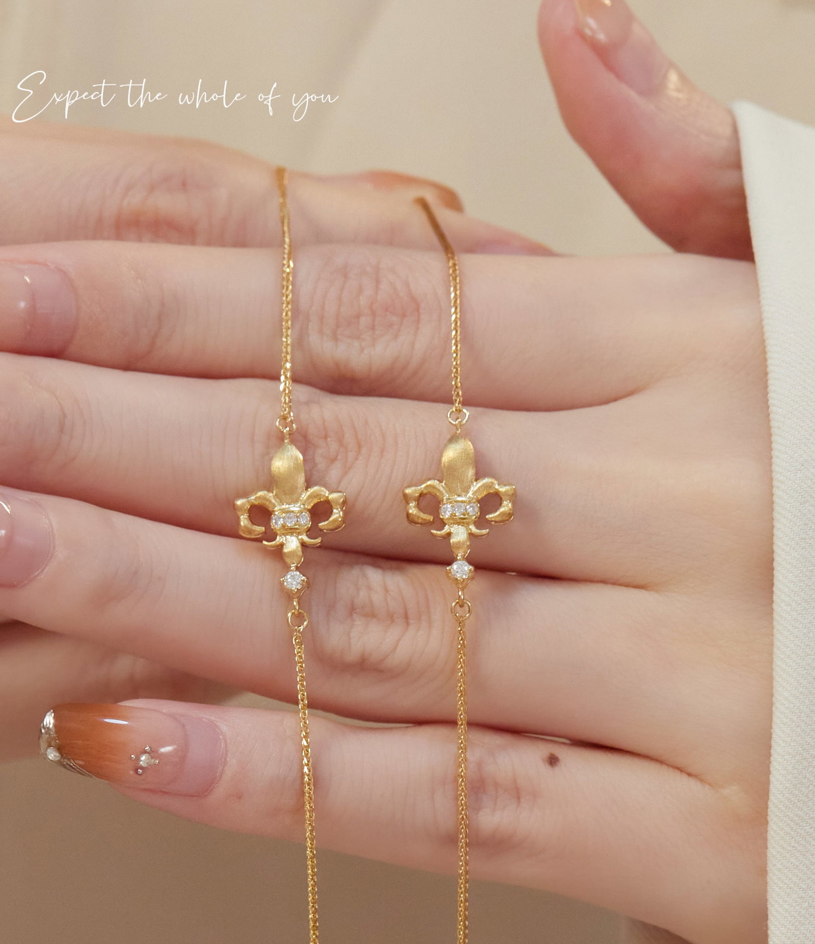 18K gold cultured diamond vintage brushed iris flower bracelet - 4