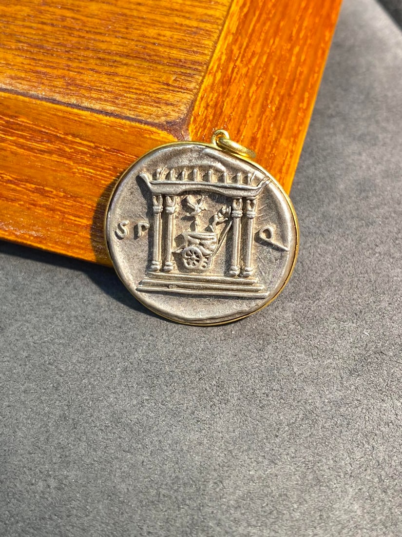 18K gold ancient coin pendant - 3
