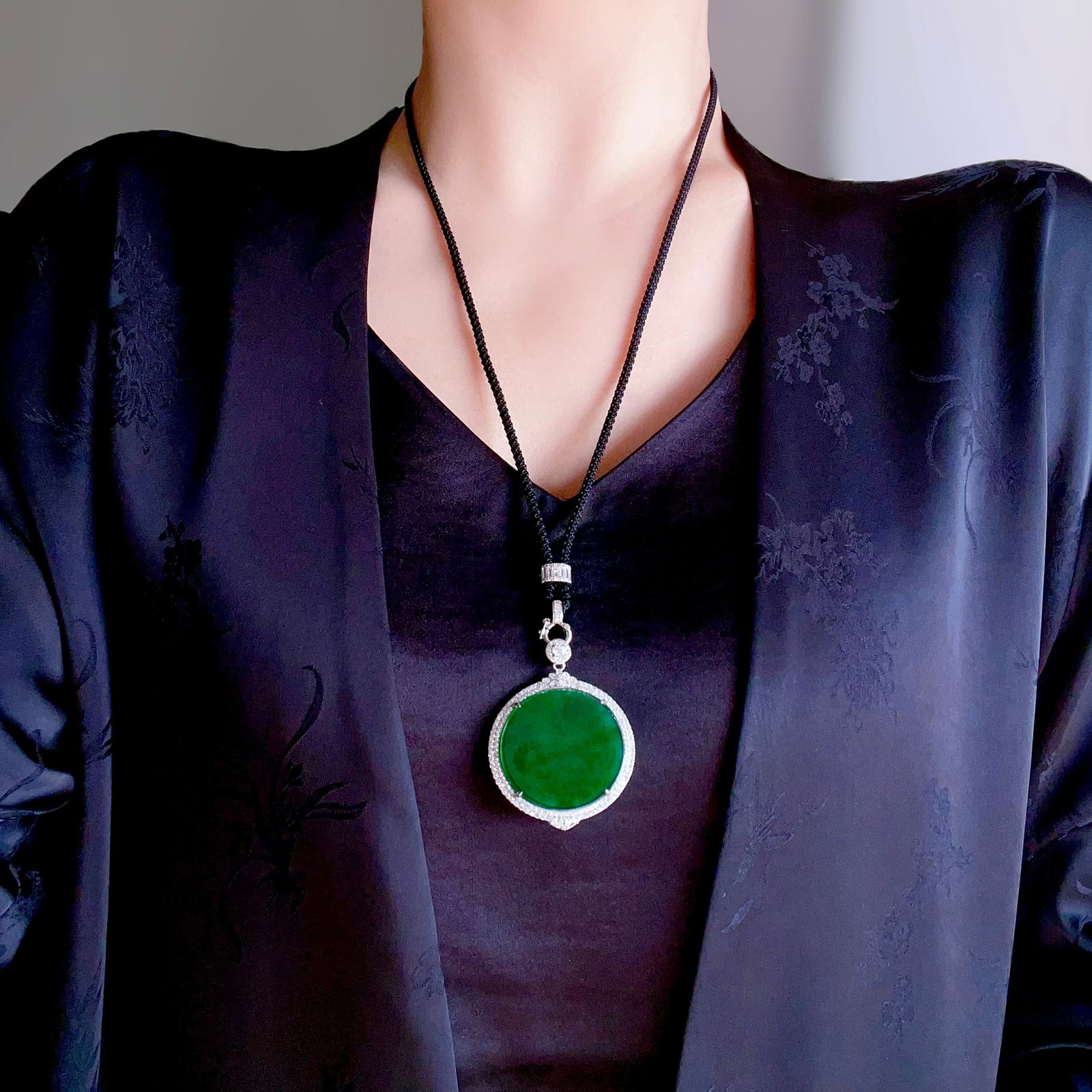 Sterling silver jade pendant - 9