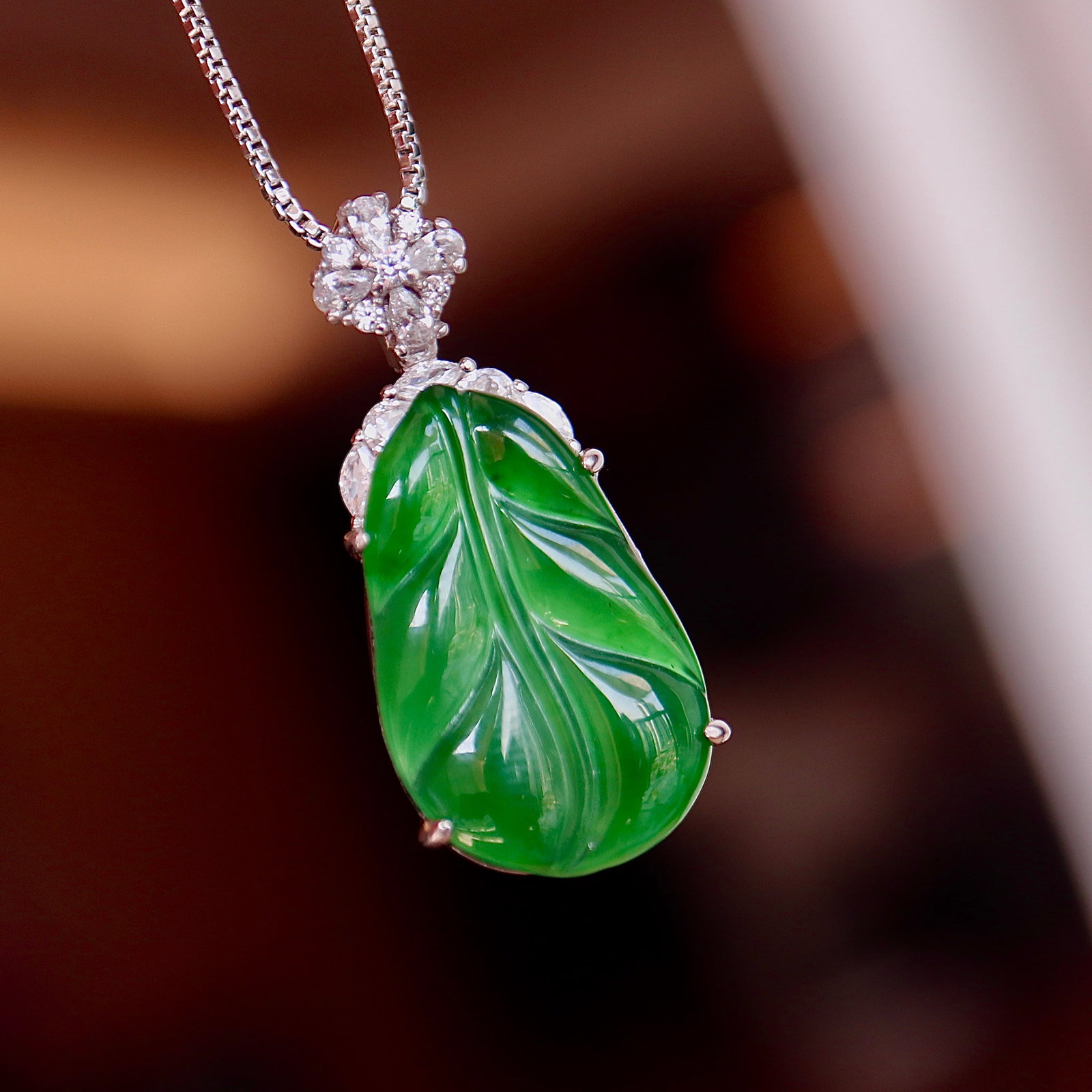 Jade leaf pendant - 5