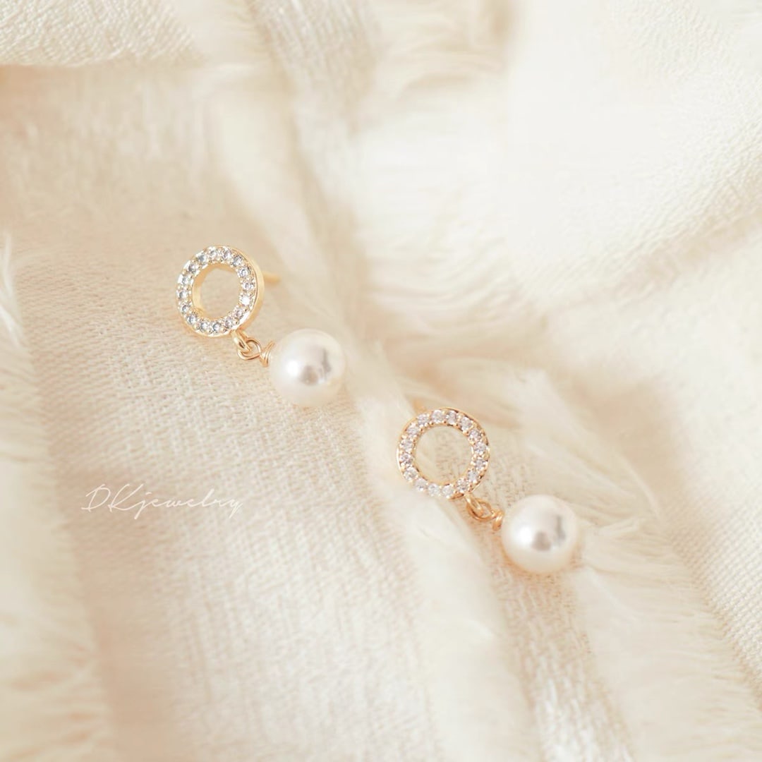 18K gold diamond pearl earrings - 4