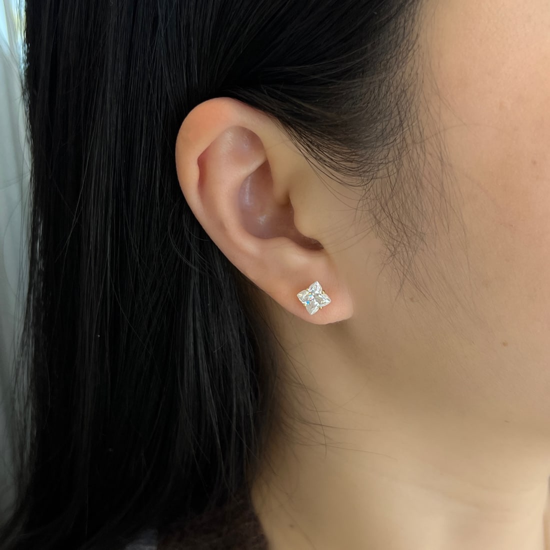 18K Gold Moissanite Stud Earrings - 4