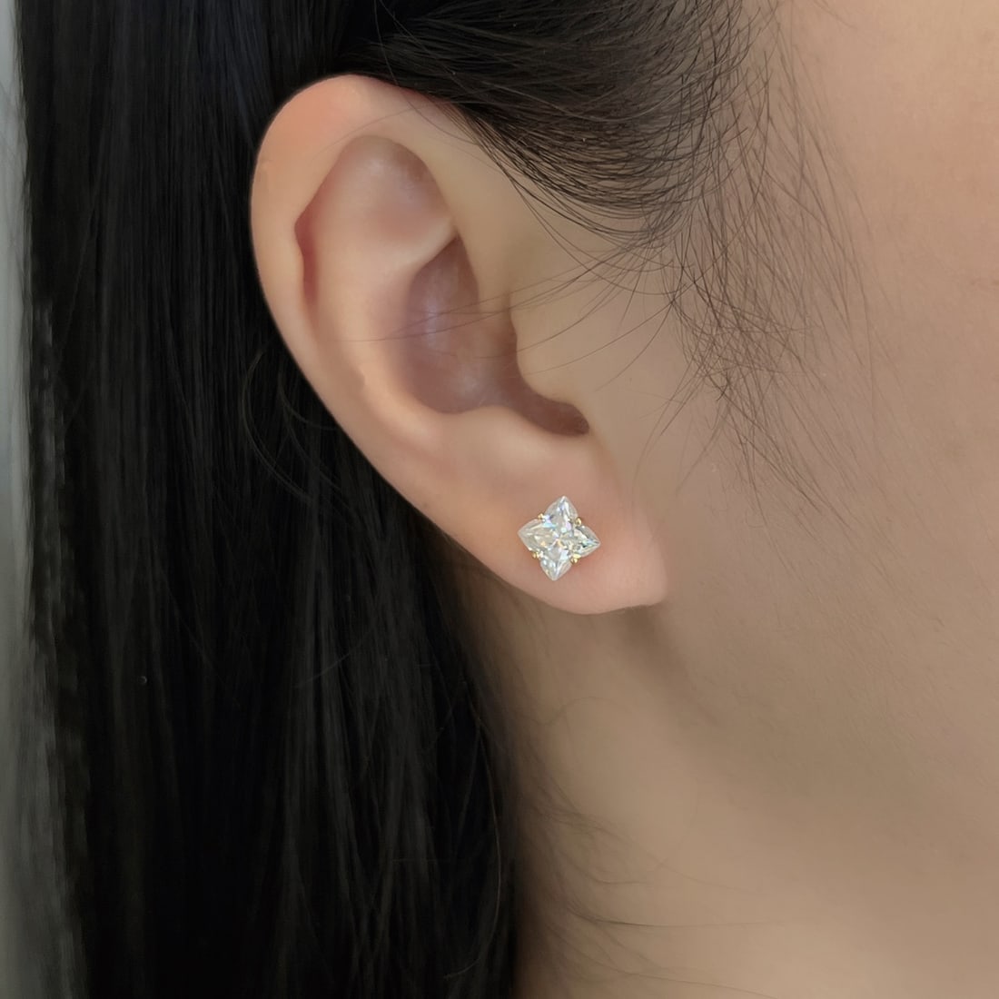 18K Gold Moissanite Stud Earrings - 5