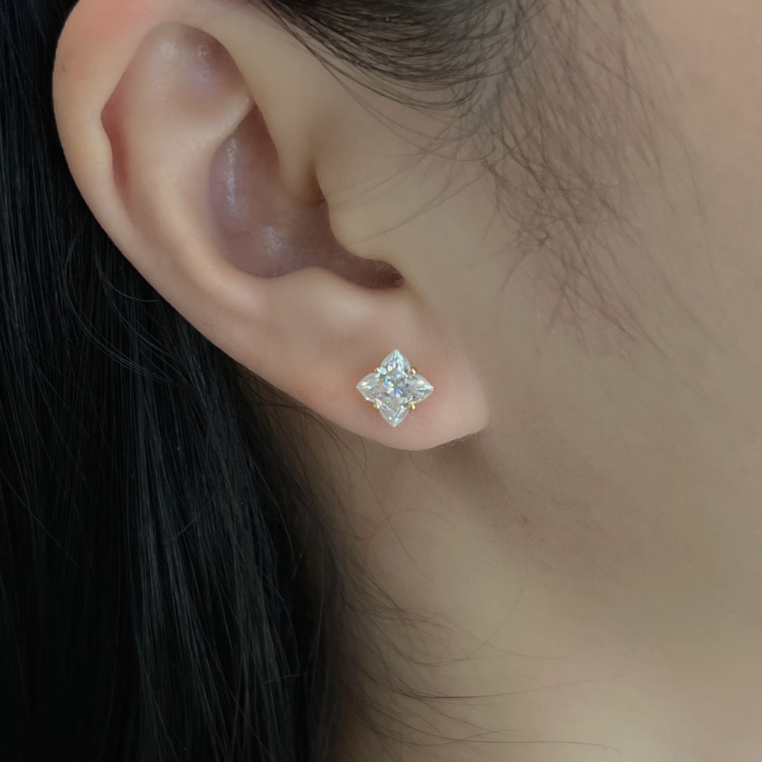 18K Gold Moissanite Stud Earrings - 6