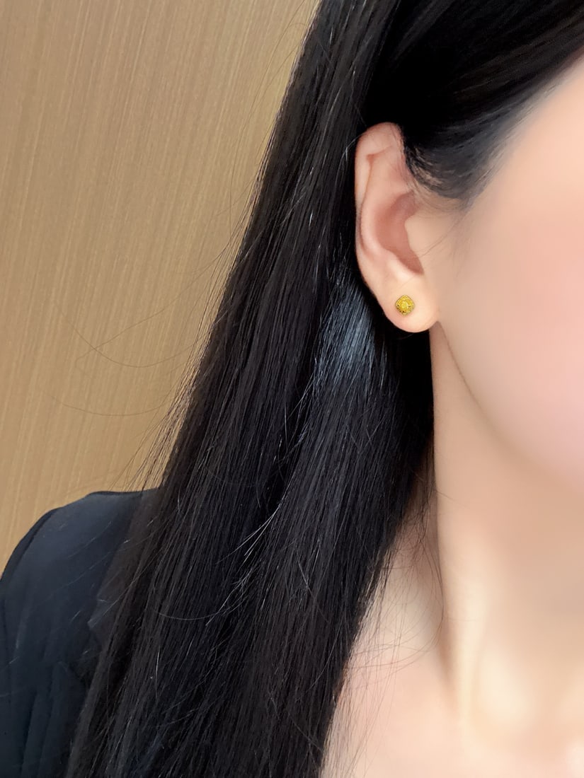18K gold yellow diamond stud earrings - 5