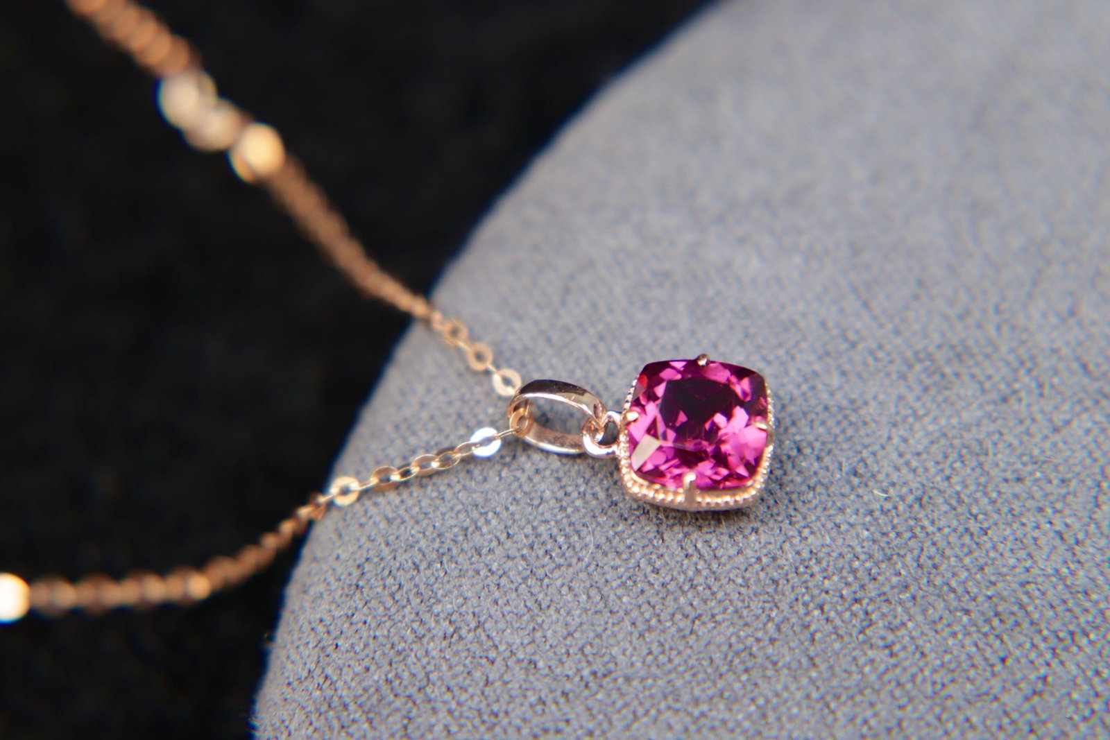 18K Gold Garnet Pendant - 10