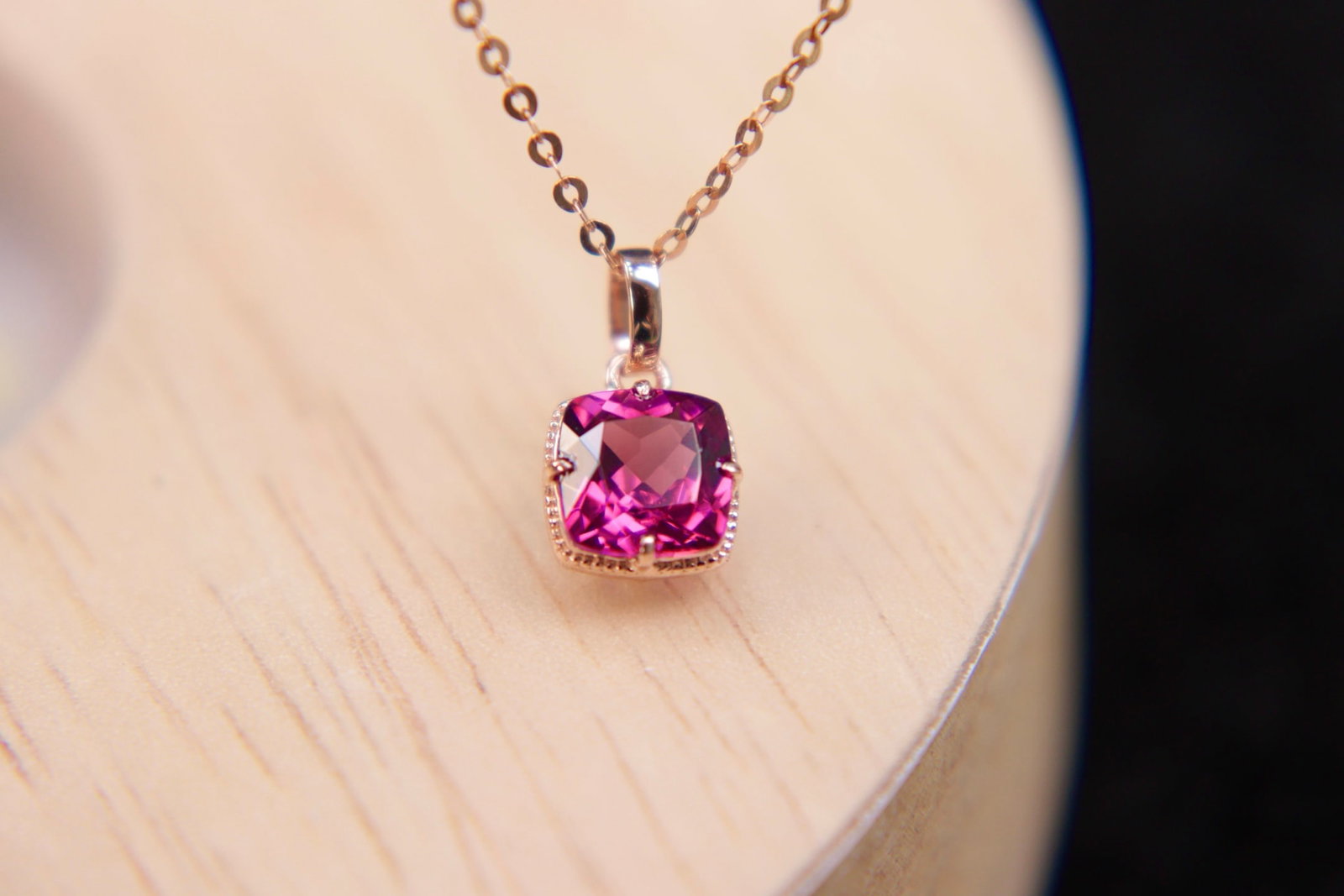 18K Gold Garnet Pendant - 6