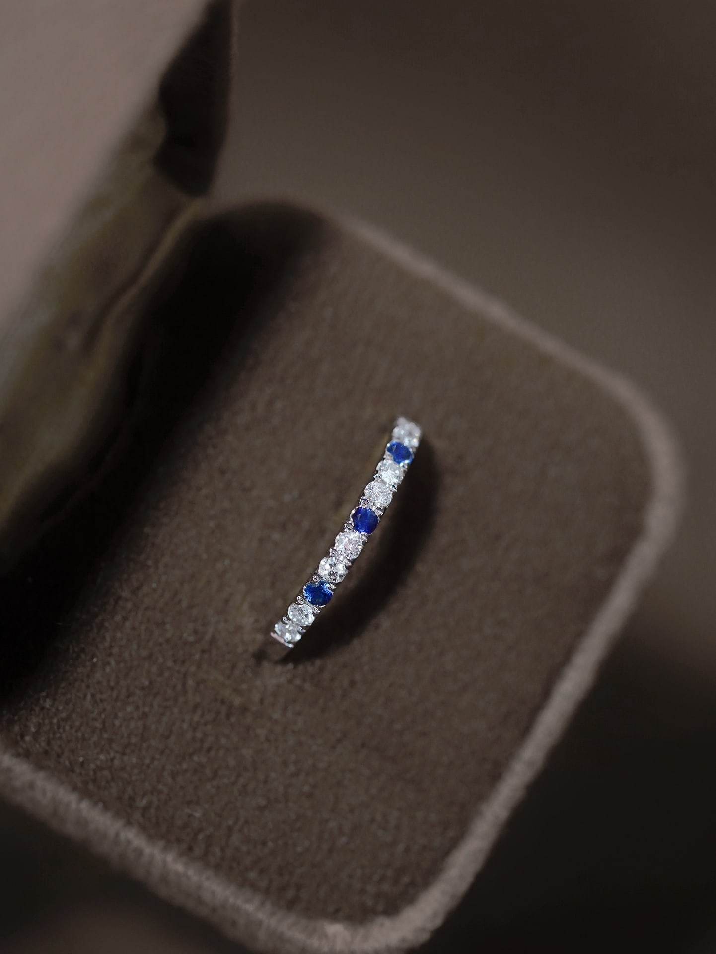 18K gold sapphire diamond ring - 6