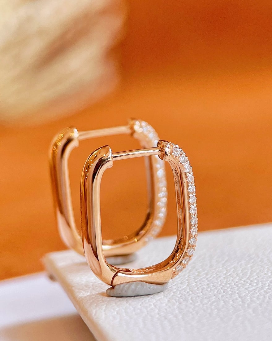 18K gold diamond U-shaped earrings - 2