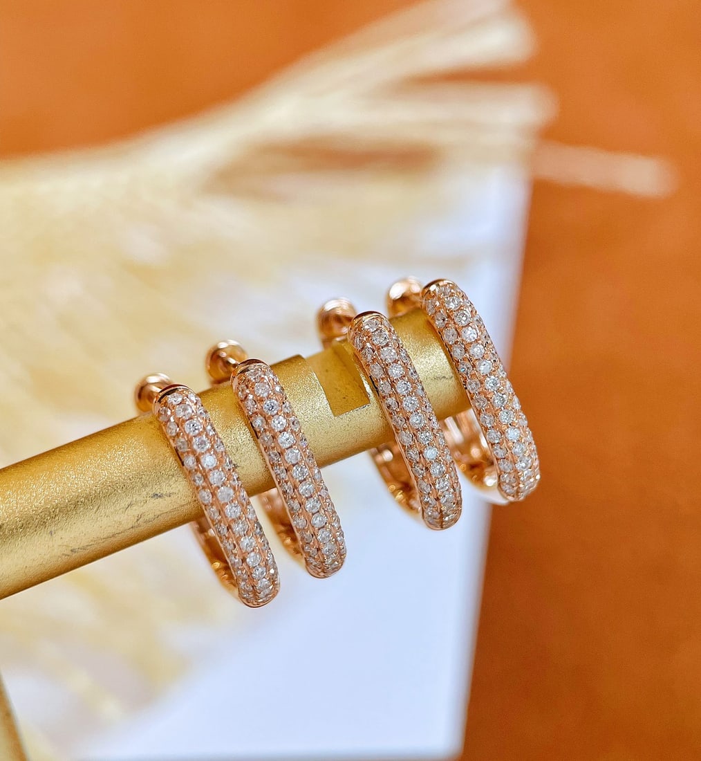 18K gold diamond U-shaped earrings - 9