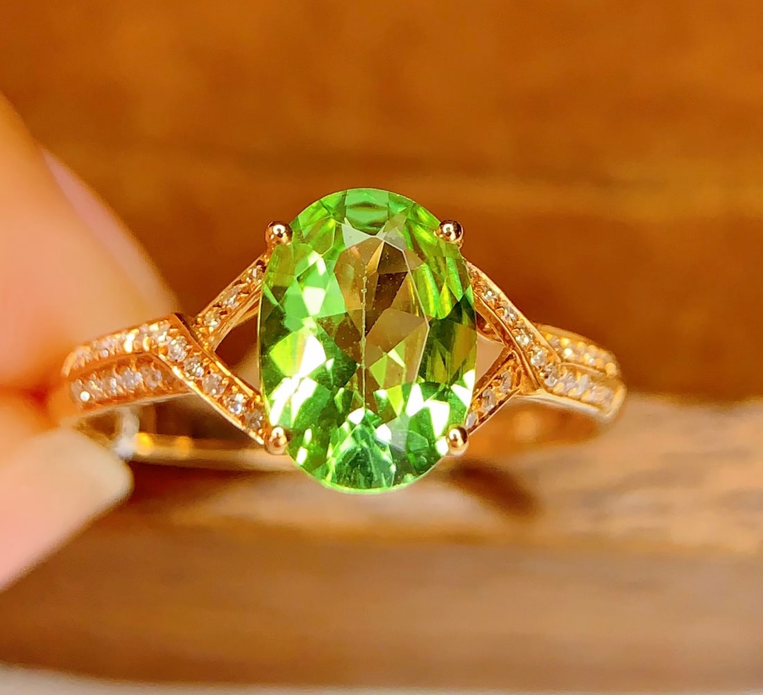 18K Gold Natural Tourmaline Ring (1 of 6)