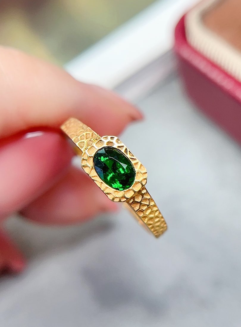 18K Gold Natural Tsavorite Garnet Ring - 3