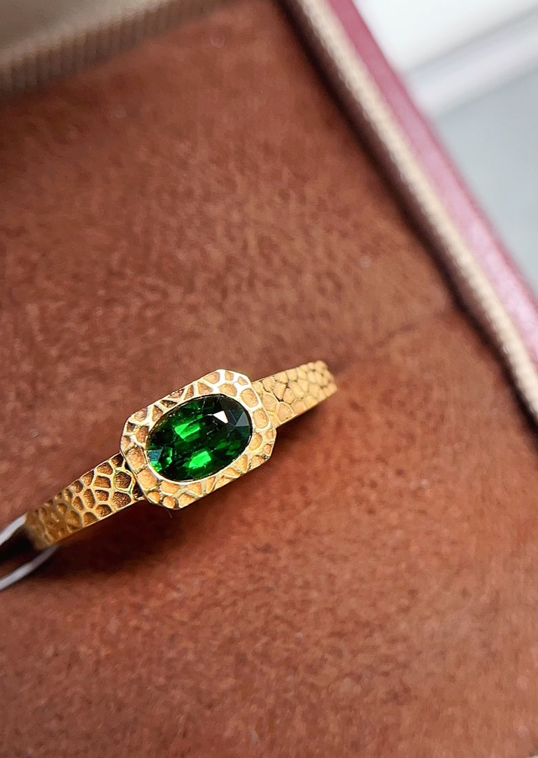18K Gold Natural Tsavorite Garnet Ring - 4