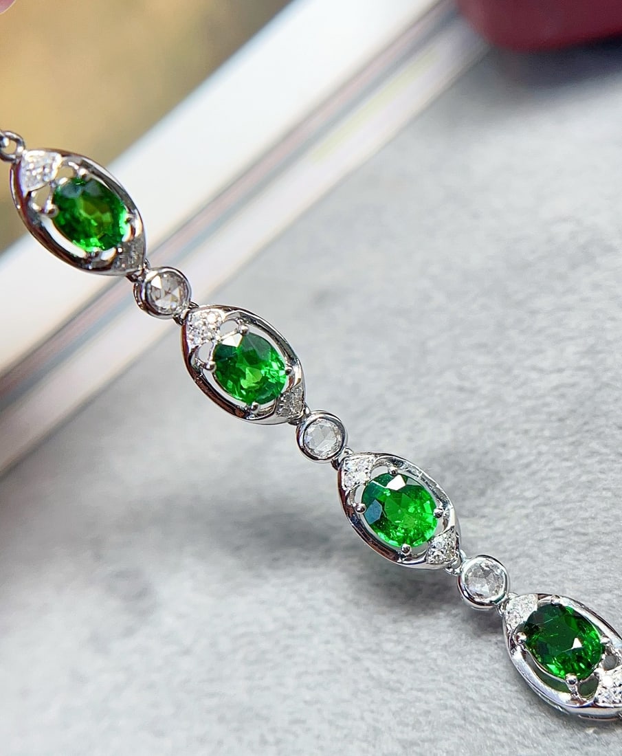 18K Gold Tsavorite Garnet Bracelet - 3