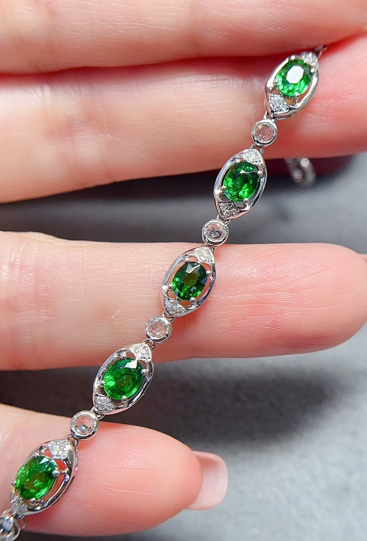 18K Gold Tsavorite Garnet Bracelet - 4