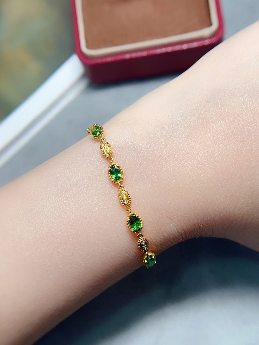 18K Gold Tsavorite Garnet Bracelet - 5