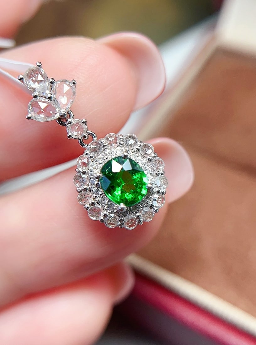 18K Gold Sapphire Pendant - 7