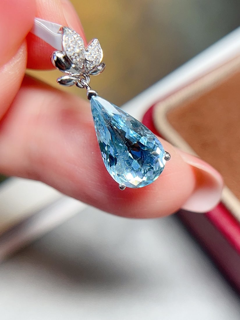 18K gold sea blue sapphire pendant - 3