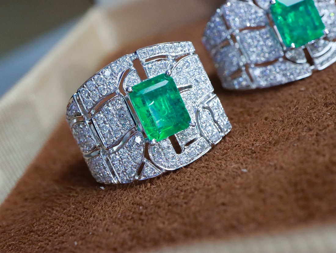 18K gold emerald earrings - 6