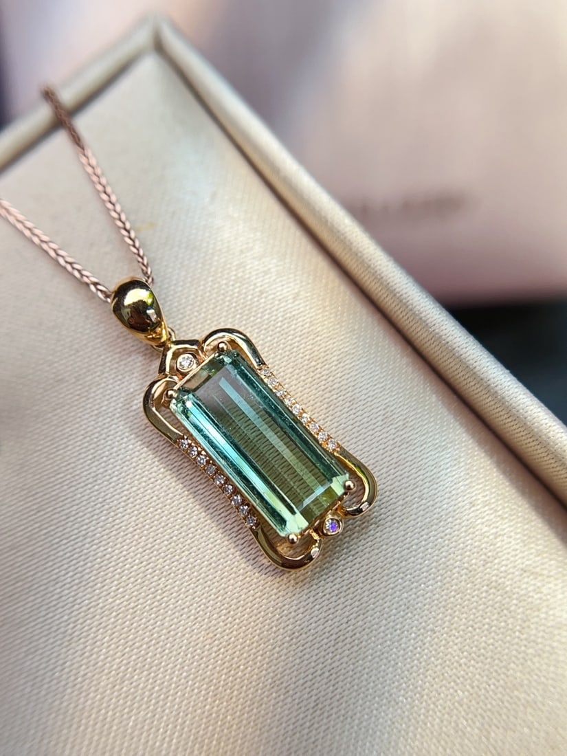 18K gold emerald pendant - 2