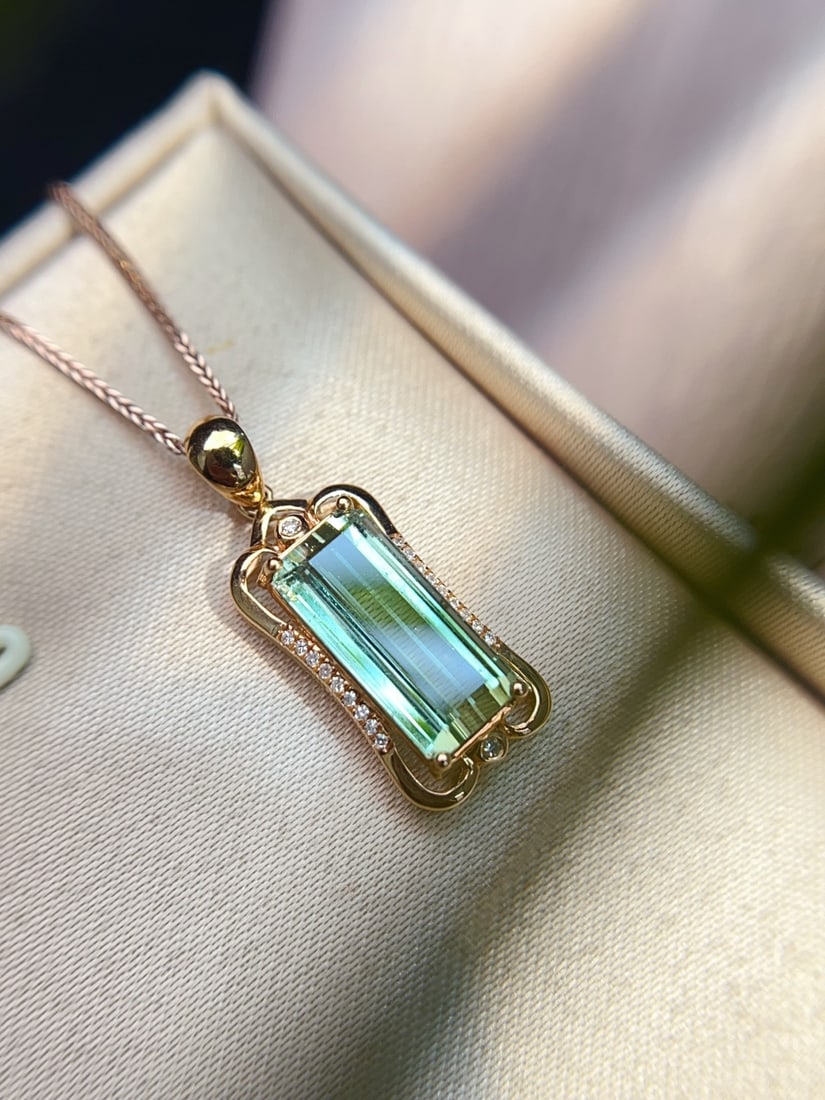 18K gold emerald pendant - 5