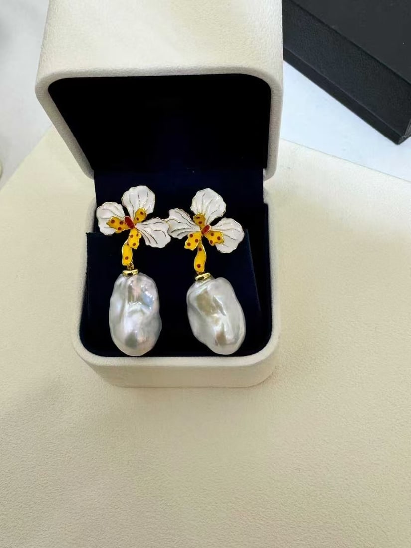 Baroque pearl earrings - 2