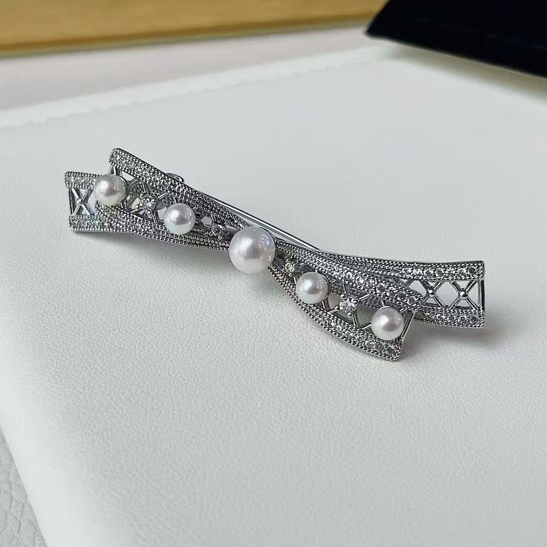 Pearl brooch - 4