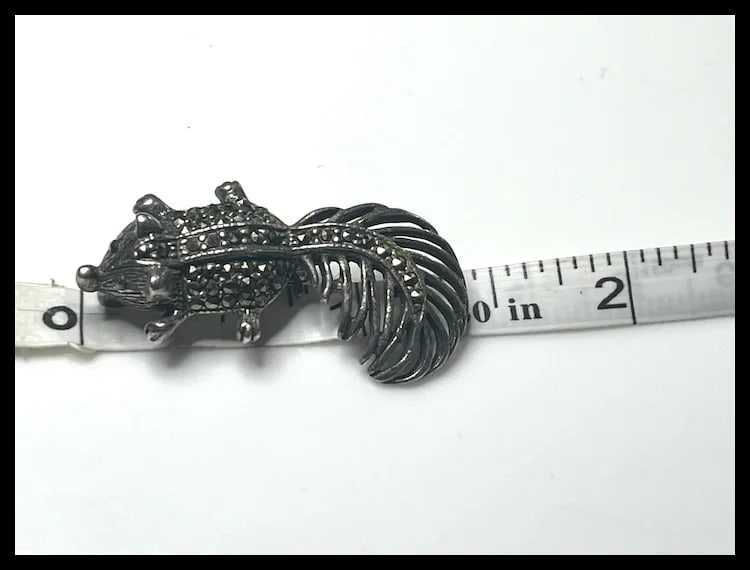 Vintage Sterling Silver and Marcasite Squirrel Brooch/ Pin - 6