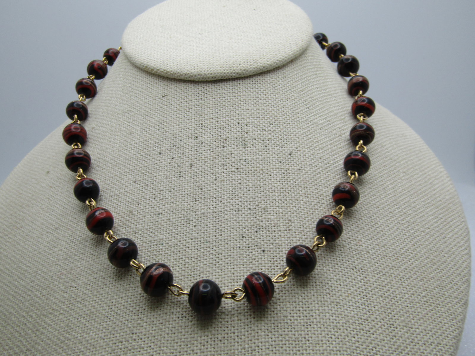Vintage Spiral Black Glass Beaded Necklace, 15" 1960's-1970's - 3