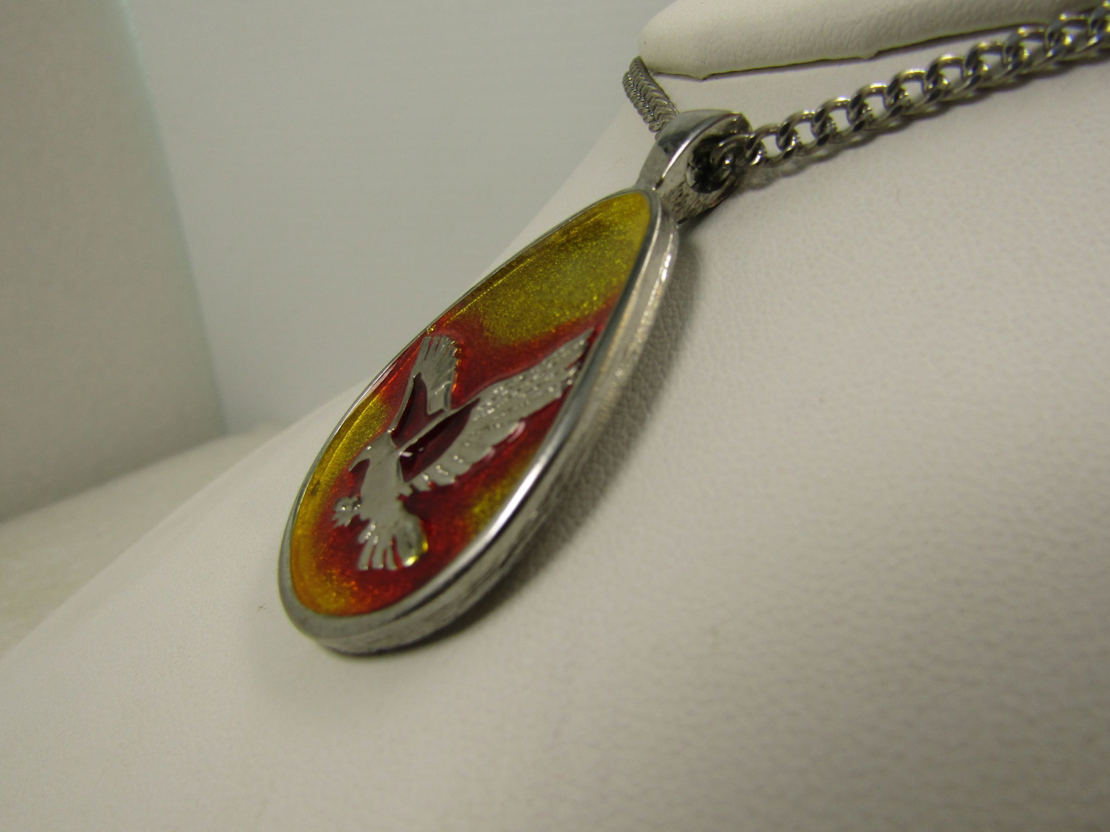 Vintage Yellow/Orange/Red Enameled Eagle Necklace, 18", Unisex, 1970's-1980's - 3
