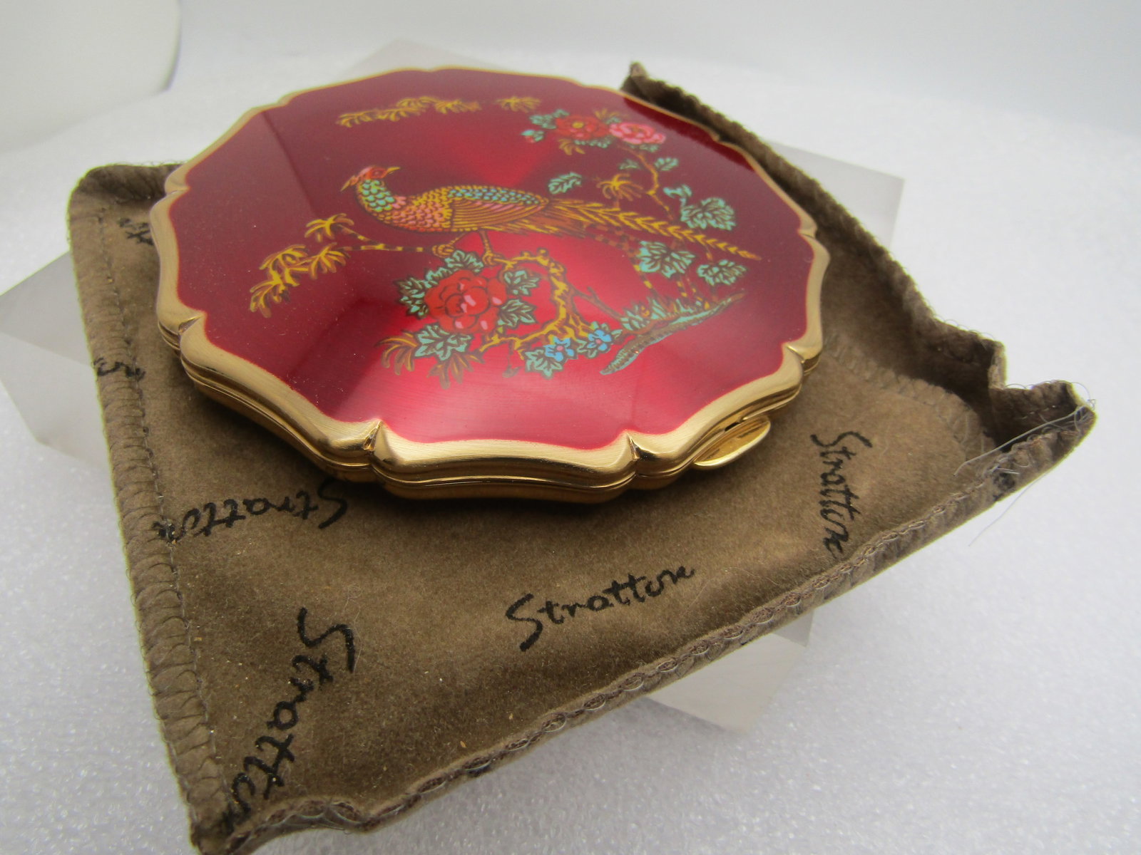 Vintage Stratton Pheasant Compact, England, 1950's-1960's (1 of 8)