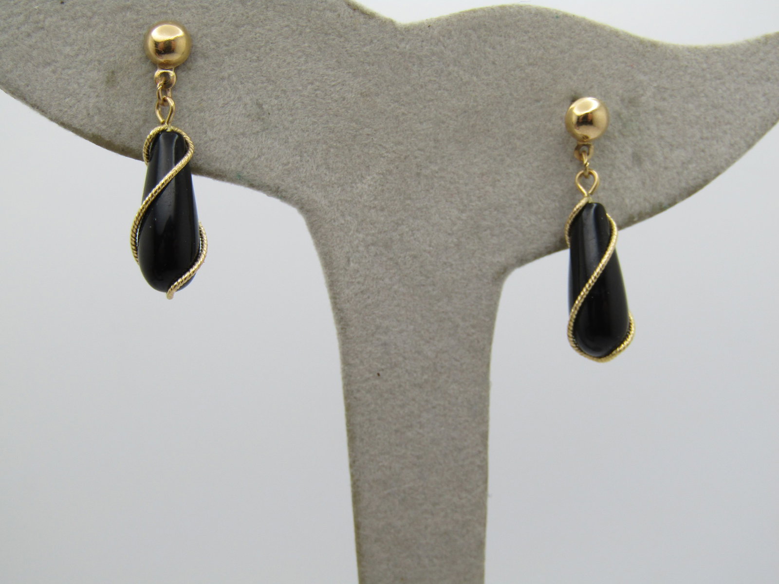 Vintage 14kt Onyx Drop Earrings, Pierced, Original Box, Jacmel, ZZ 1990's. - 7
